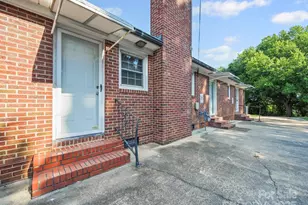 202 Greenwood Ln, Wadesboro, NC 28170 - Photo 3