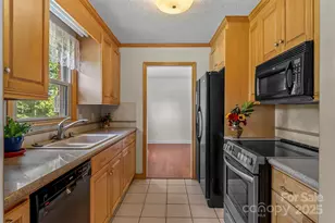 2423 Warrior Fork Trail, Morganton, NC 28655 - Photo 11