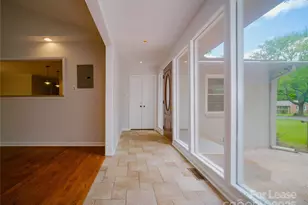 1123 Lynbrook Dr, Charlotte, NC 28211 - Photo 5