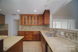 1123 Lynbrook Dr, Charlotte, NC 28211 - Photo 21