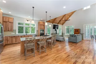 326 Golden Valley Dr, Hendersonville, NC 28792 - Photo 9