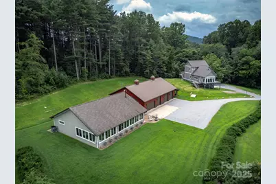 326 Golden Valley Drive, Hendersonville, NC 28792 - Photo 5