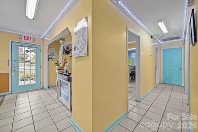 2960 Dale Earnhardt Boulevard, Kannapolis, NC 28083 - Photo 9