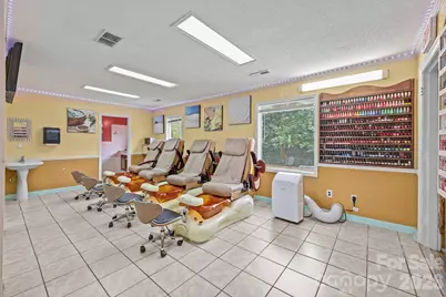 2960 Dale Earnhardt Boulevard, Kannapolis, NC 28083 - Photo 13