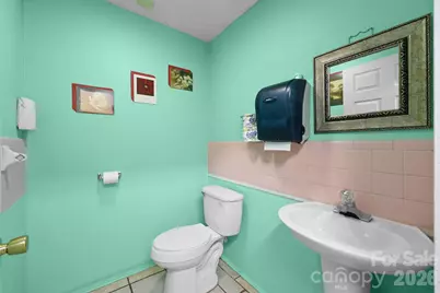 2960 Dale Earnhardt Boulevard, Kannapolis, NC 28083 - Photo 17