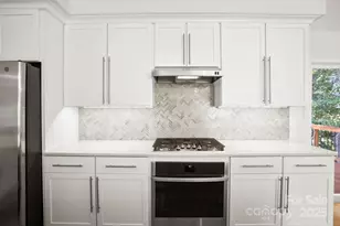 4816 Fairheath Rd, Charlotte, NC 28210 - Photo 13