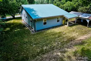 111 Kenneth Cooper Rd, Whittier, NC 28789 - Photo 11