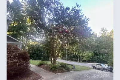 252 Deerfield Street SE, Lenoir, NC 28645 - Photo 5