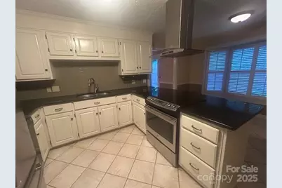 252 Deerfield Street SE, Lenoir, NC 28645 - Photo 15