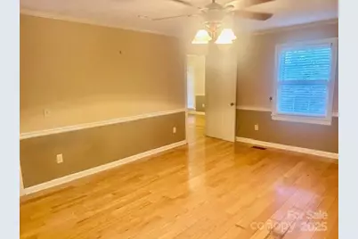 252 Deerfield Street SE, Lenoir, NC 28645 - Photo 9