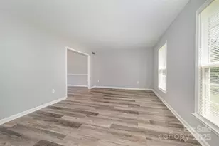 5915 Bluebonnet Rd, Charlotte, NC 28212 - Photo 11