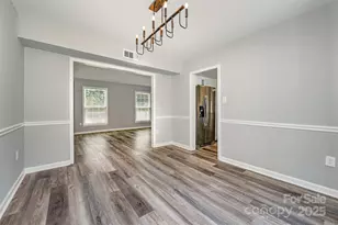 5915 Bluebonnet Rd, Charlotte, NC 28212 - Photo 5