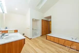 7 Winding Poplar Rd, Black Mountain, NC 28711 - Photo 21