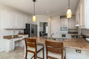 6207 Glencairn Ct, Charlotte, NC 28269 - Photo 11