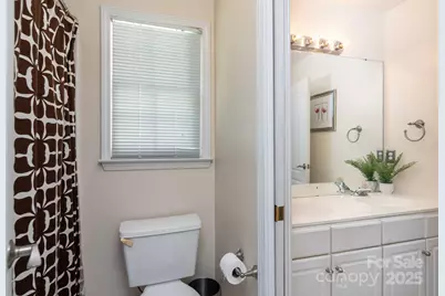 6207 Glencairn Court, Charlotte, NC 28269 - Photo 15