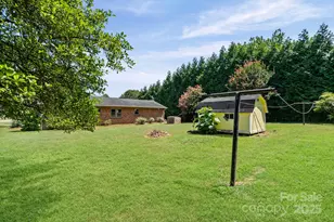 305 Ridge Dr, Mount Holly, NC 28120 - Photo 33