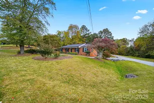 1071 12th Ave NW, Hickory, NC 28601 - Photo 27