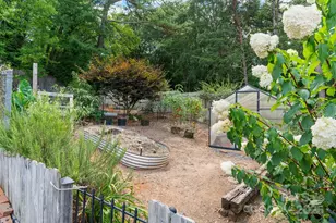 1071 12th Ave NW, Hickory, NC 28601 - Photo 33