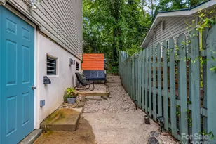 11 Pinewood Rd, Asheville, NC 28805 - Photo 23