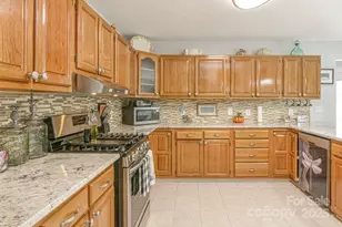 231 Kimberly Ann Dr, Hendersonville, NC 28792 - Photo 19