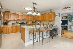 231 Kimberly Ann Dr, Hendersonville, NC 28792 - Photo 17