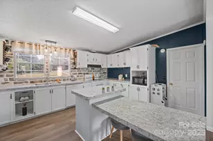 10483 Troutman Rd, Midland, NC 28107 - Photo 9