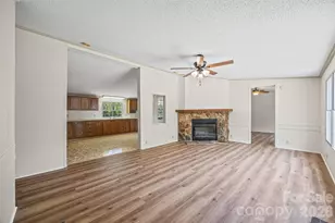 953 Bollinger Pond Dr, Clover, SC 29710 - Photo 5