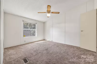 953 Bollinger Pond Drive, Clover, SC 29710 - Photo 19