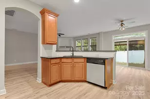 6927 Maricopa Rd, Charlotte, NC 28277 - Photo 11