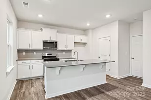 7648 Bainbridge Rd, Sherrills Ford, NC 28673 - Photo 5