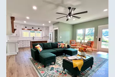 123 Arrowood Lane, Harmony, NC 28634 - Photo 5