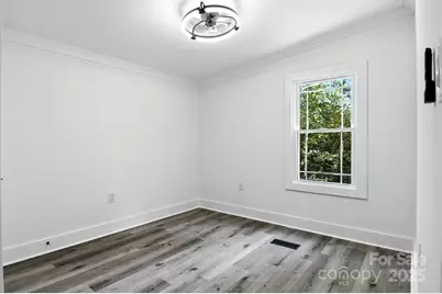 2734 Orangewood Lane, Newton, NC 28658 - Photo 19