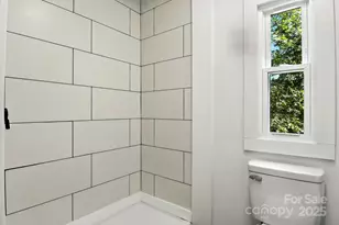 2734 Orangewood Ln, Newton, NC 28658 - Photo 15