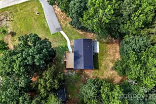 2734 Orangewood Ln, Newton, NC 28658 - Photo 31