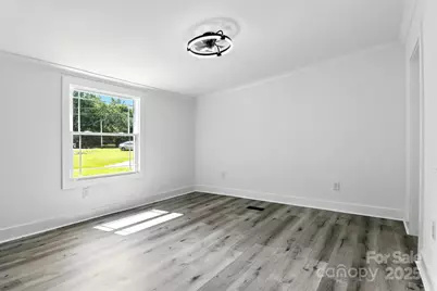 2734 Orangewood Lane, Newton, NC 28658 - Photo 17