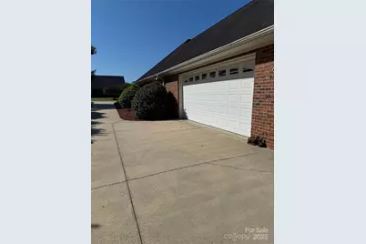 2911 Weatherfield Drive, Lincolnton, NC 28092 - Photo 3