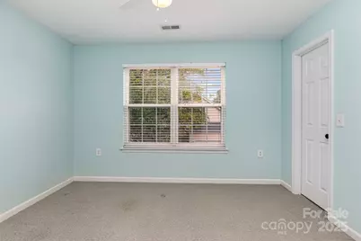 9341 Meadowmont View Drive, Charlotte, NC 28269 - Photo 19