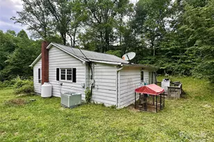 5203 Old Nc 18 Rd, Connelly Springs, NC 28612 - Photo 9