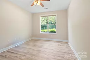 11 Town Cir, Flat Rock, NC 28731 - Photo 17