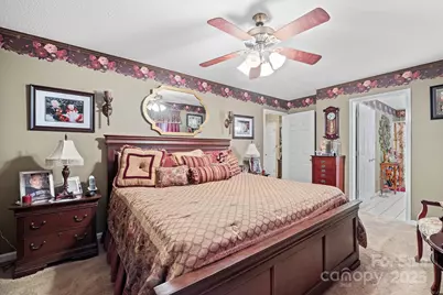 1948 Twin Ponds Drive, Hickory, NC 28602 - Photo 19