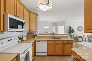 17111 Red Feather Dr, Charlotte, NC 28277 - Photo 9