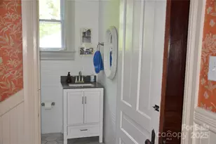 427 Pee Dee Ave, Albemarle, NC 28001 - Photo 33