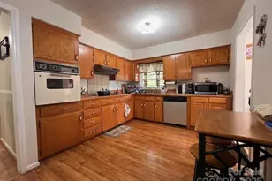 90 Long St, Marion, NC 28752 - Photo 9