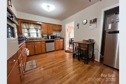 90 Long Street, Marion, NC 28752 - Photo 11