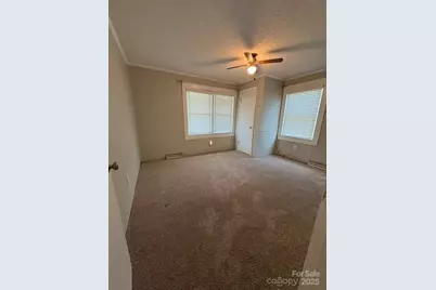 110 N Davis Street, Dallas, NC 28034 - Photo 13