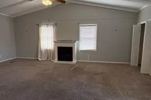 110 N Davis St, Dallas, NC 28034 - Photo 7