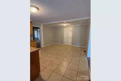 110 N Davis Street, Dallas, NC 28034 - Photo 9