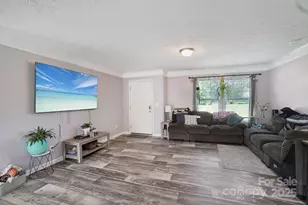 213 Big Oak Rd, Hendersonville, NC 28792 - Photo 5