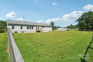 213 Big Oak Rd, Hendersonville, NC 28792 - Photo 29