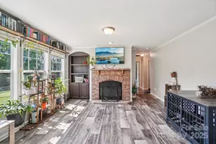 213 Big Oak Rd, Hendersonville, NC 28792 - Photo 3